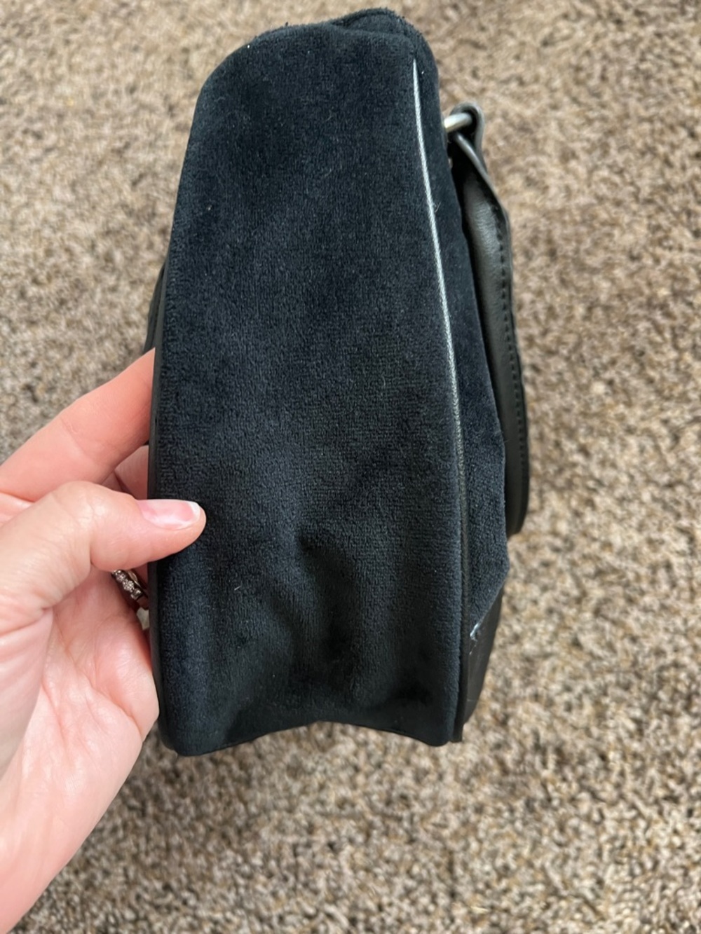 Juicy Couture Black Suede Shoulder Bag with White Logo - Picture 5 of 9